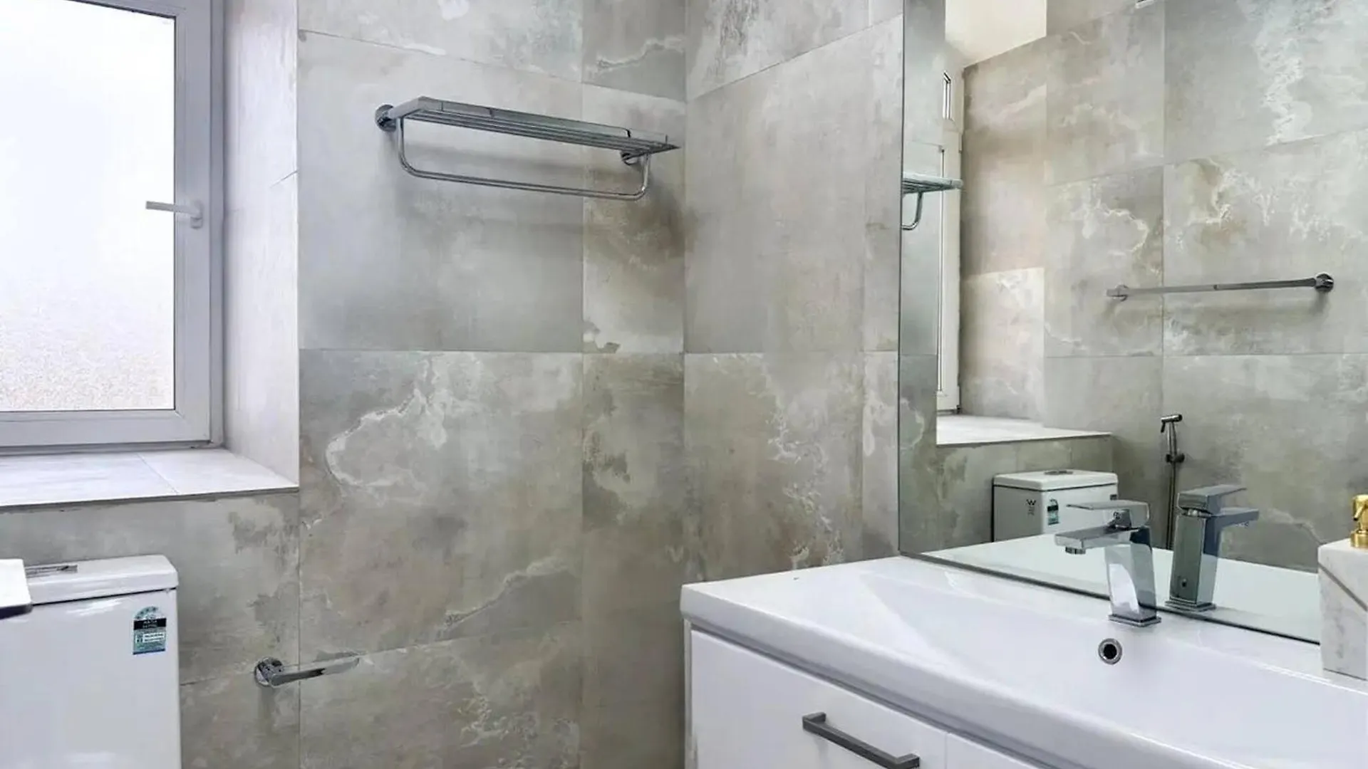 Entire House Next To The Airport Apartment Dubai